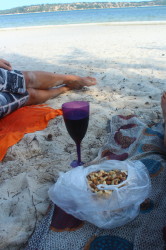 Cashew's, wijntje en strand